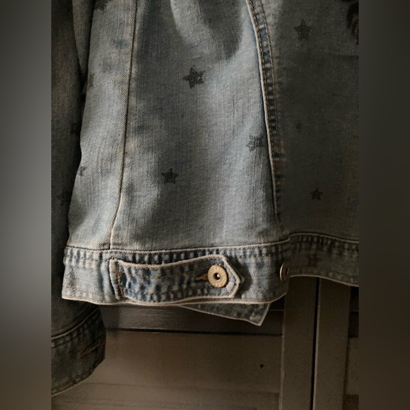 Jean jacket with stars and tiger face - Picture 10 of 14